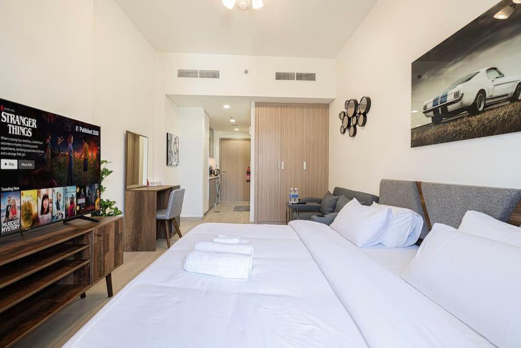 هتل مدرن استودیو داون‌تاون دبی و برج خلیفه ویوز - Modern Studio Downtown Dubai & Burj Khalifa Views