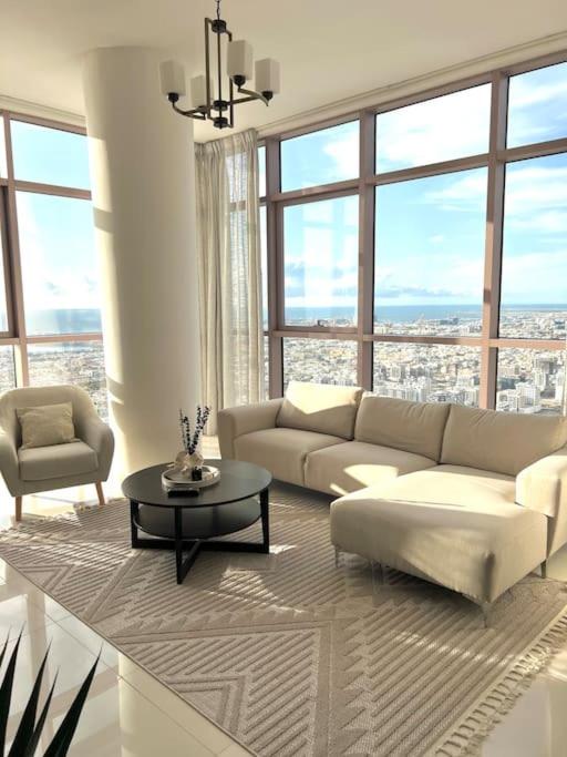هتل ۲ بی آر وید اینکردیبل ویوز آو د سی اند دبی - 2BR With Incredible Views Of The Sea and Dubai