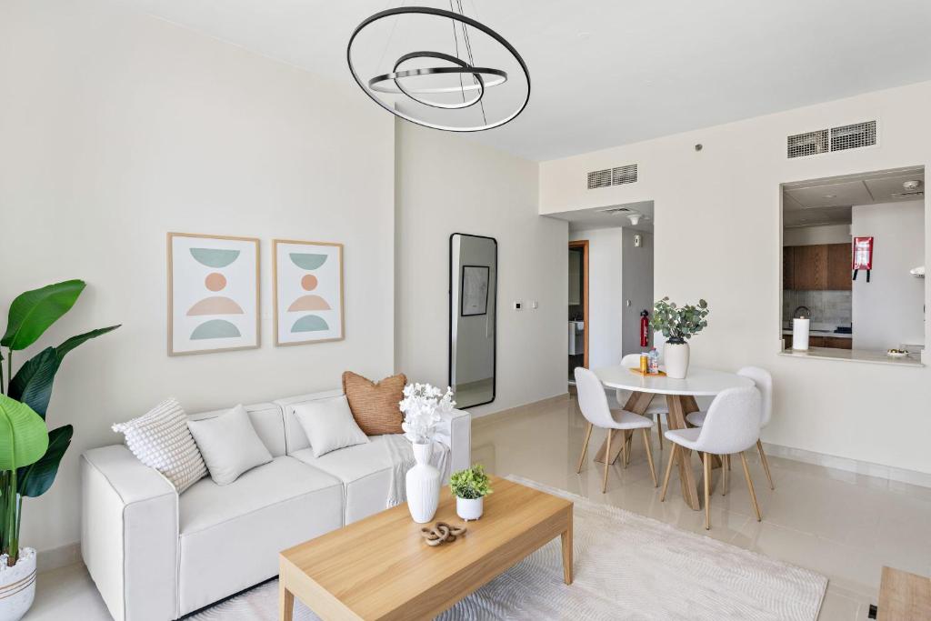 هتل سیلک هاوس شیک ۲ بی دی آر نیار ریم سنترال پارک - Silkhaus Chic 2 BDR Near Reem Central Park