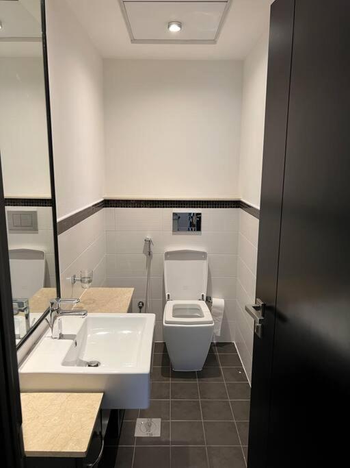 Ain Dubai View 1 BR in Dubai Marina