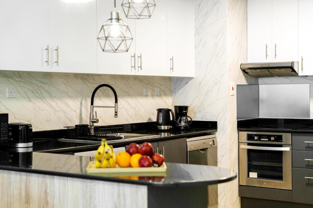 Marina Spacious and Comfy 1BR next to Dubai Harbour