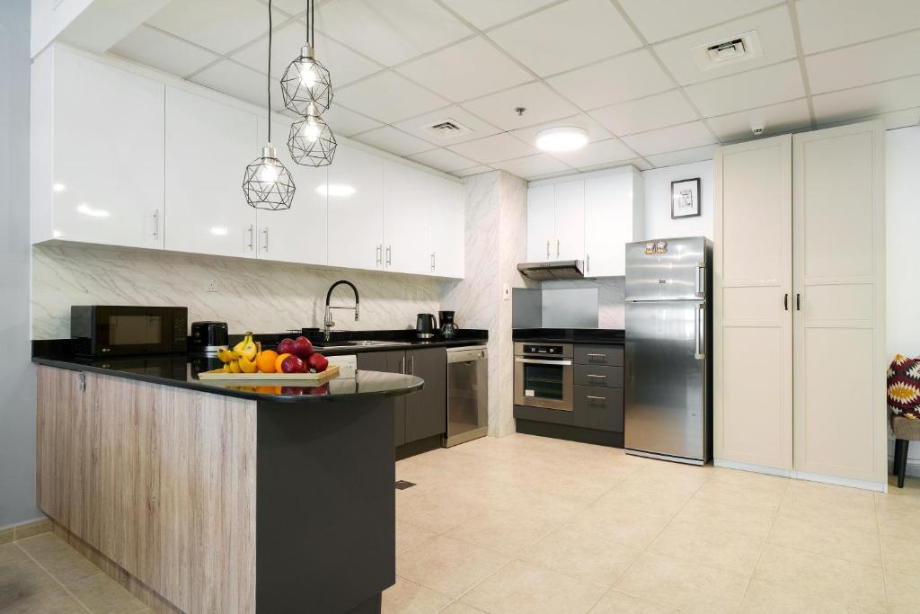 Marina Spacious and Comfy 1BR next to Dubai Harbour