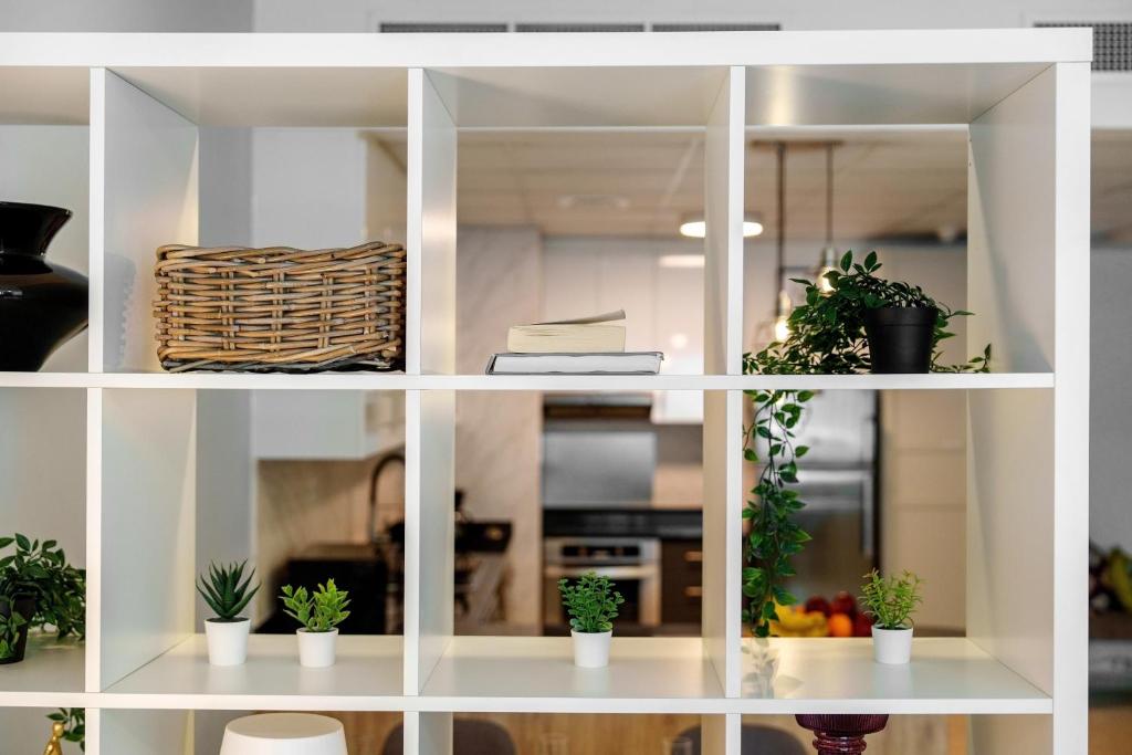 Marina Spacious and Comfy 1BR next to Dubai Harbour