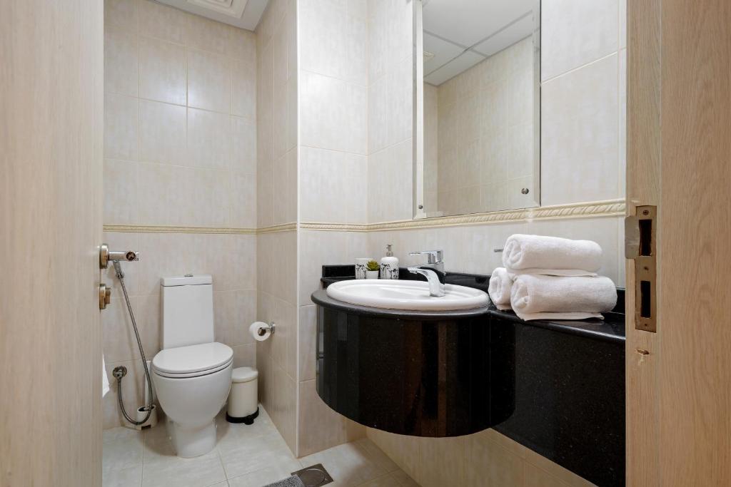 Marina Spacious and Comfy 1BR next to Dubai Harbour