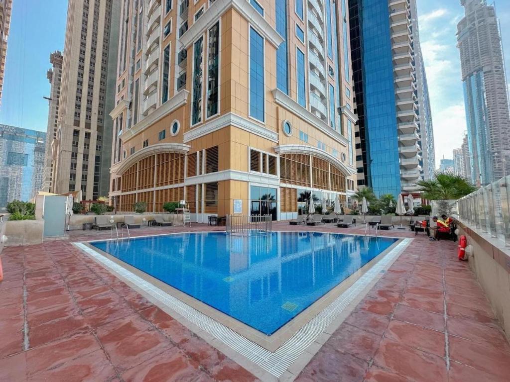 Marina Spacious and Comfy 1BR next to Dubai Harbour