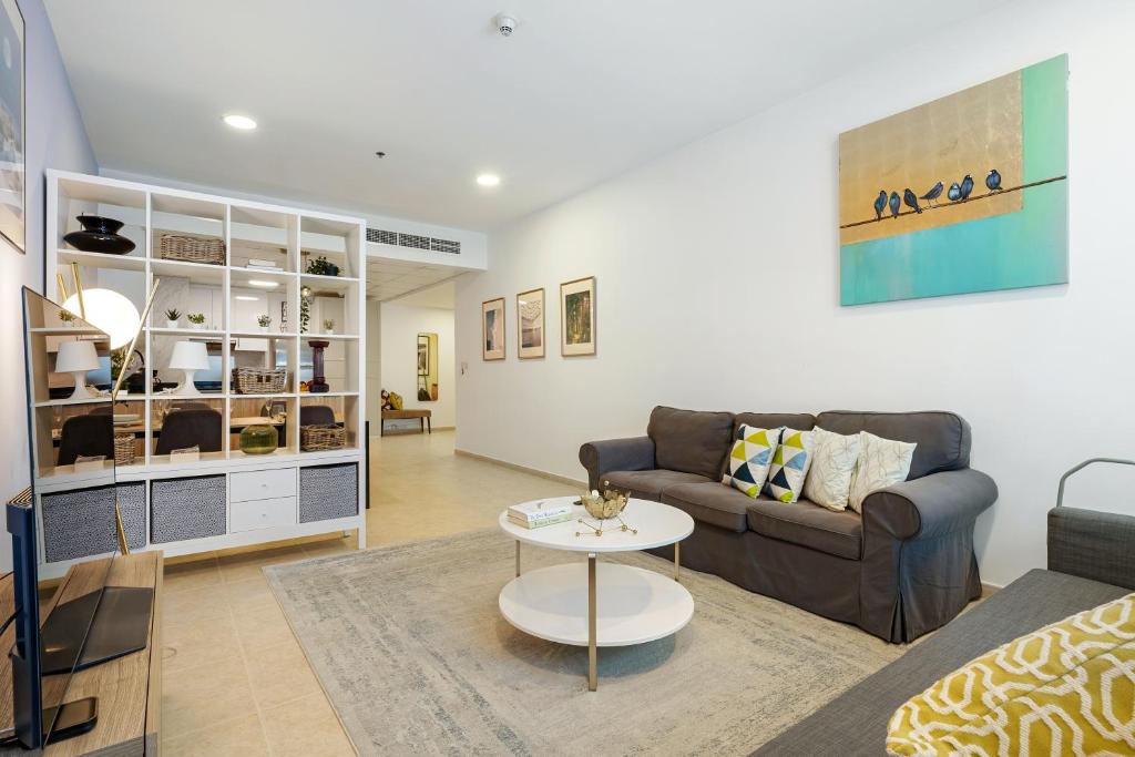 Marina Spacious and Comfy 1BR next to Dubai Harbour