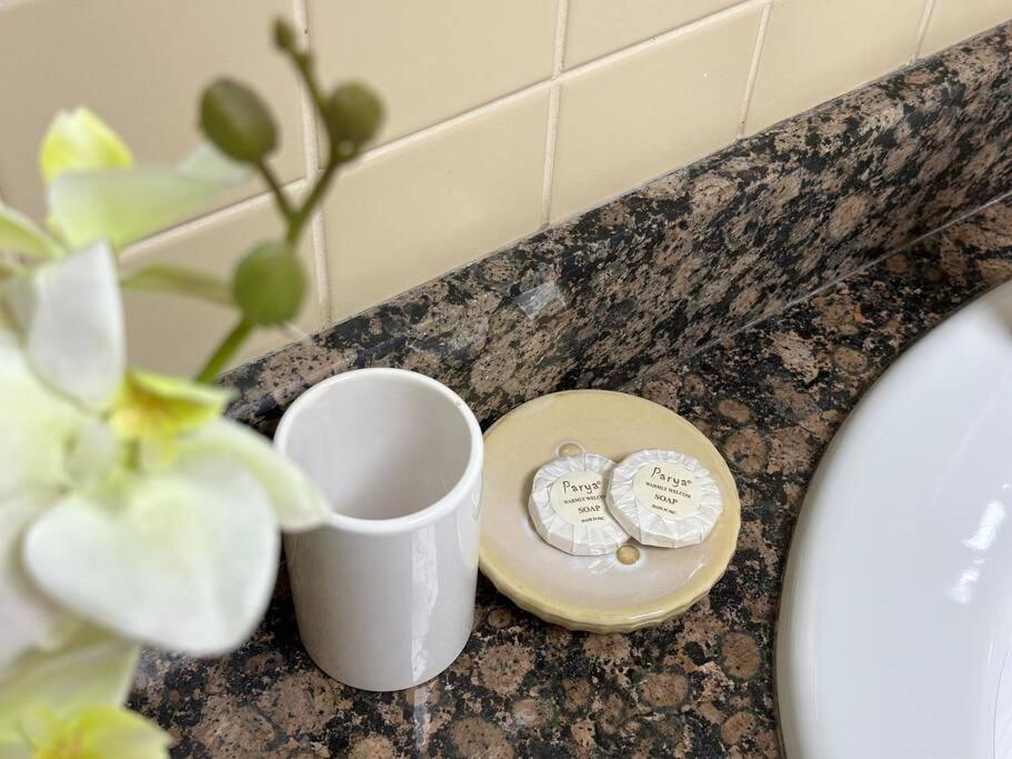 Stunning Marina Views - Sleeps 4