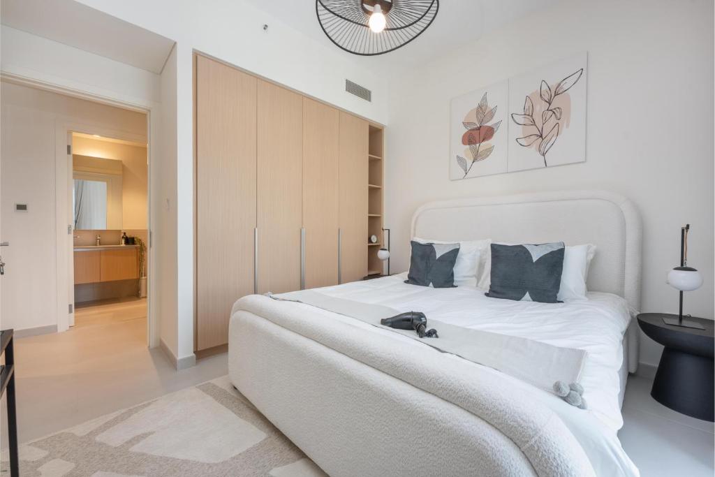 Sun-Kiszed Savings! Stay in Bayshore, Dubai Creek