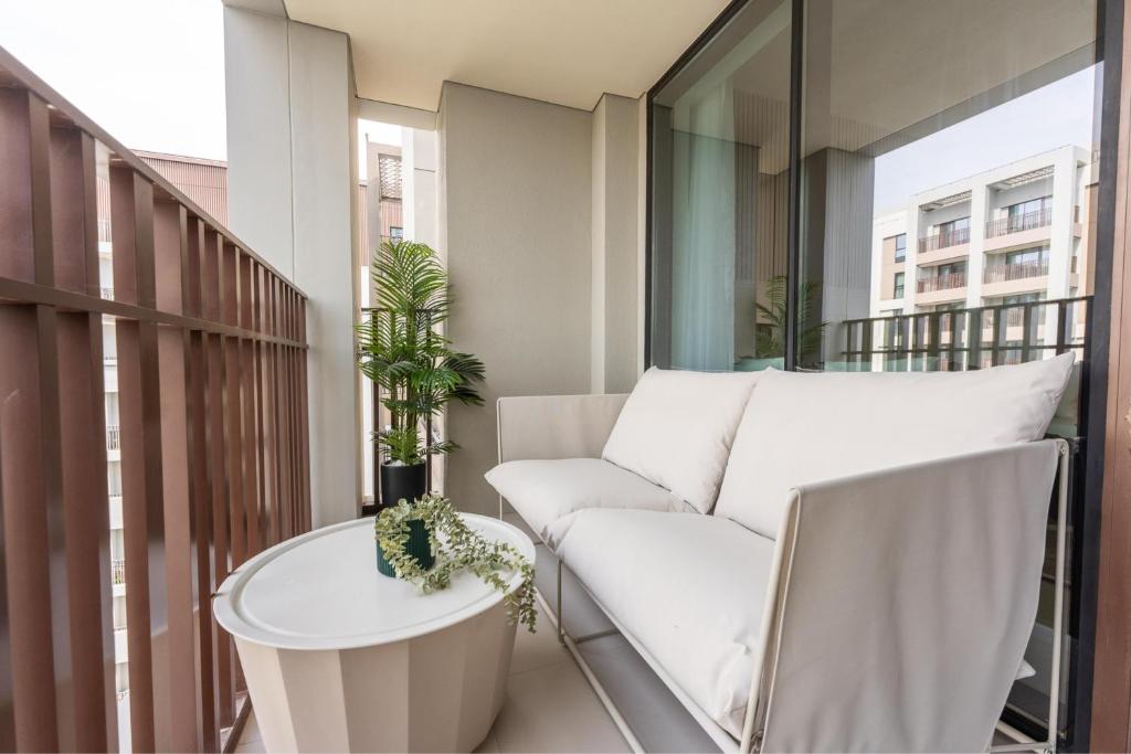 Sun-Kiszed Savings! Stay in Bayshore, Dubai Creek