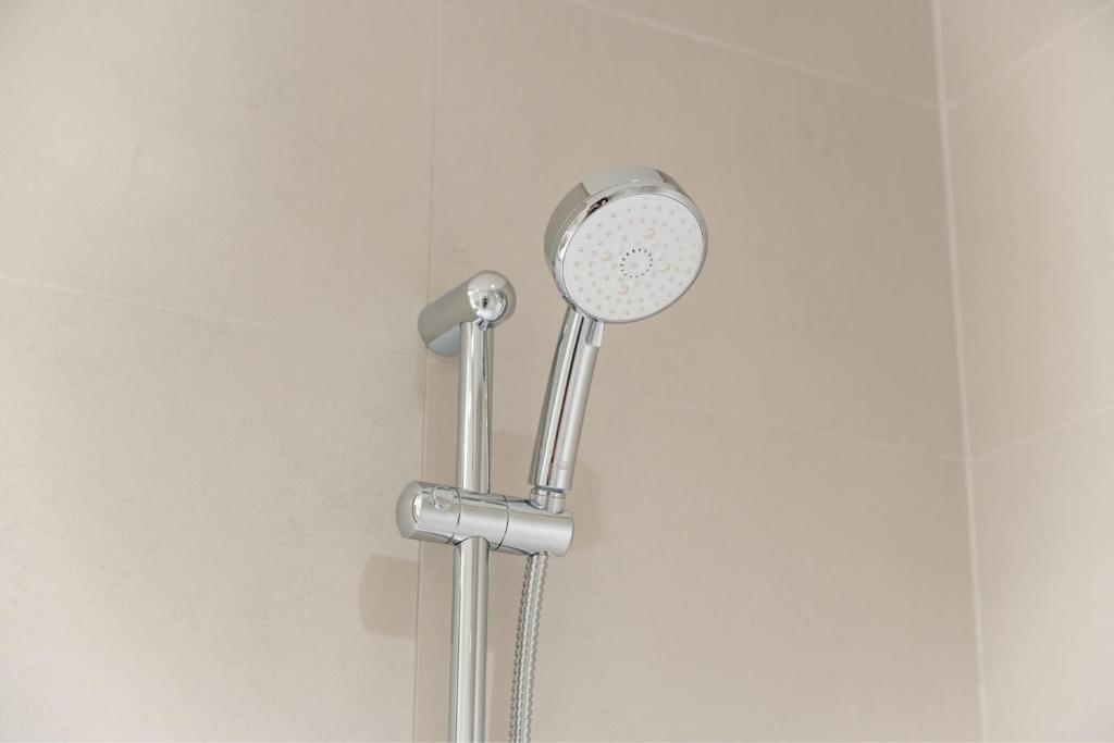 Sun-Kiszed Savings! Stay in Bayshore, Dubai Creek