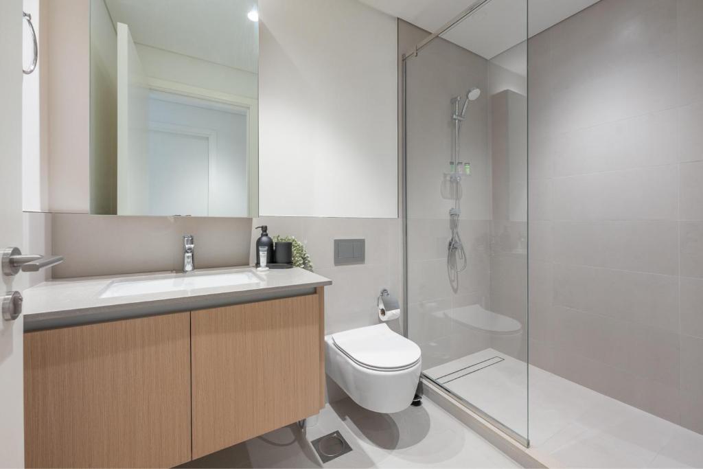 Sun-Kiszed Savings! Stay in Bayshore, Dubai Creek