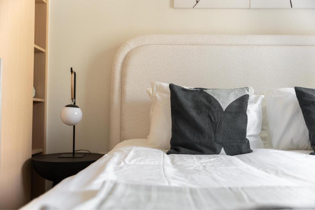 Sun-Kiszed Savings! Stay in Bayshore, Dubai Creek