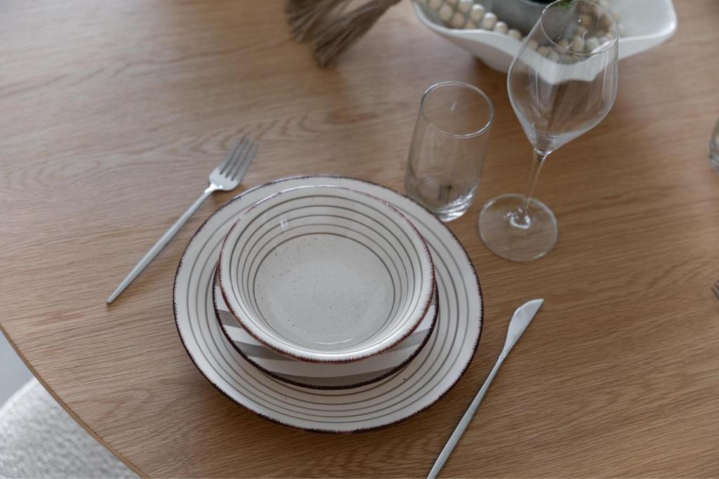 Sun-Kiszed Savings! Stay in Bayshore, Dubai Creek