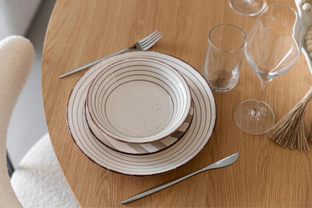 Sun-Kiszed Savings! Stay in Bayshore, Dubai Creek