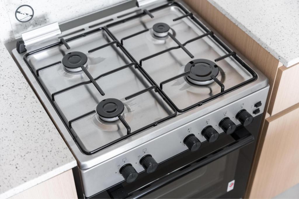 Sun-Kiszed Savings! Stay in Bayshore, Dubai Creek