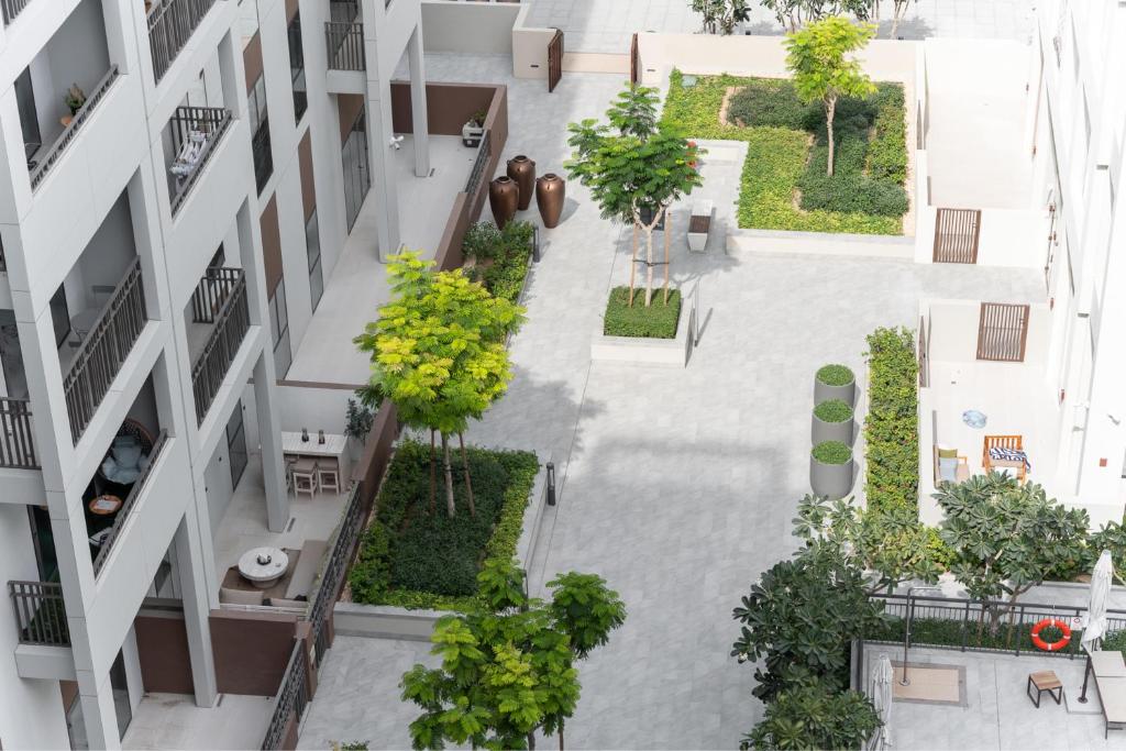 Sun-Kiszed Savings! Stay in Bayshore, Dubai Creek