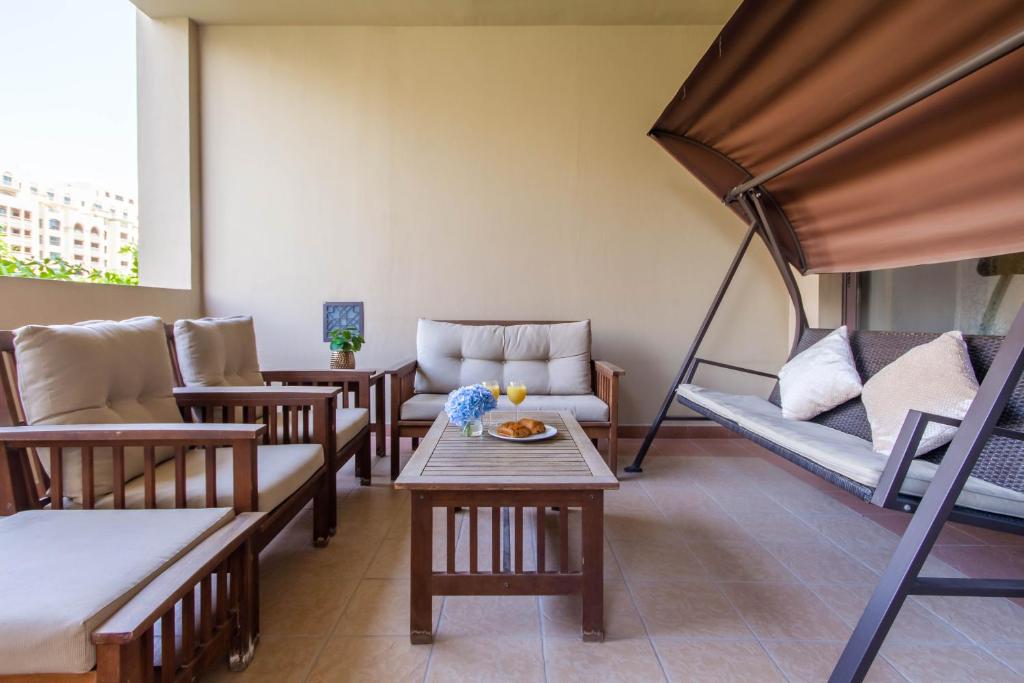 Bespoke Holiday Homes - Palm Jumeirah- 1 Bedroom North Residence