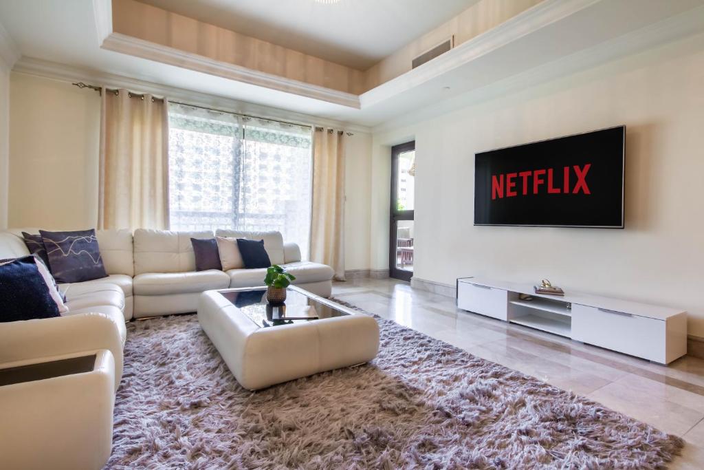 Bespoke Holiday Homes - Palm Jumeirah- 1 Bedroom North Residence