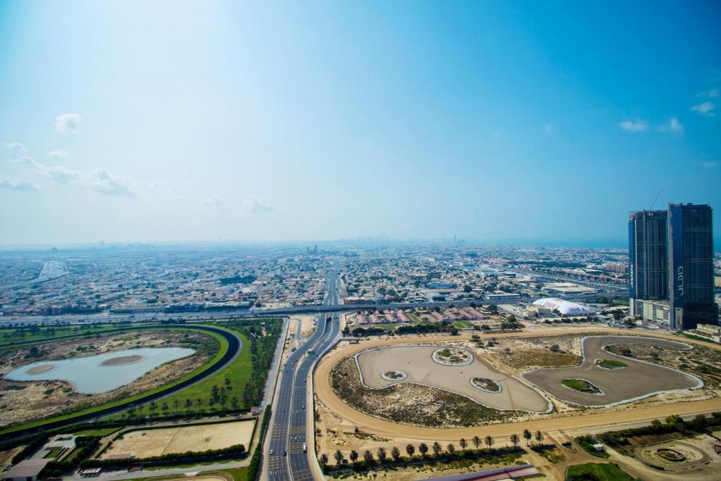 Canal Serenity Luxe 2BDR with Panoramic Views