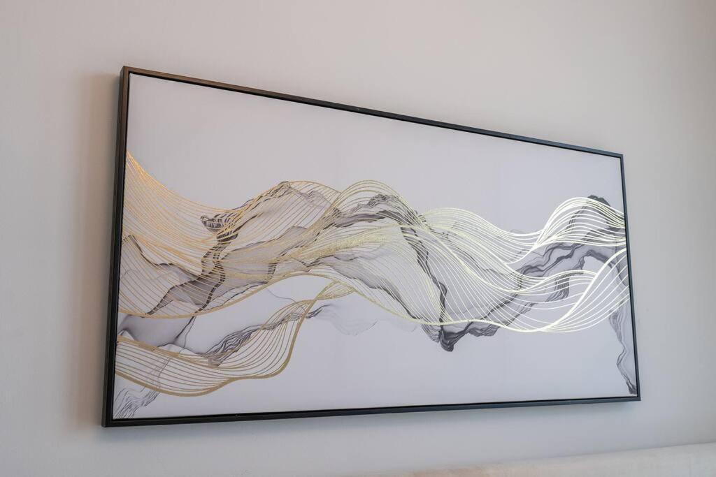 Dubai Mall, Burj Khalifa Apt DV1-1901