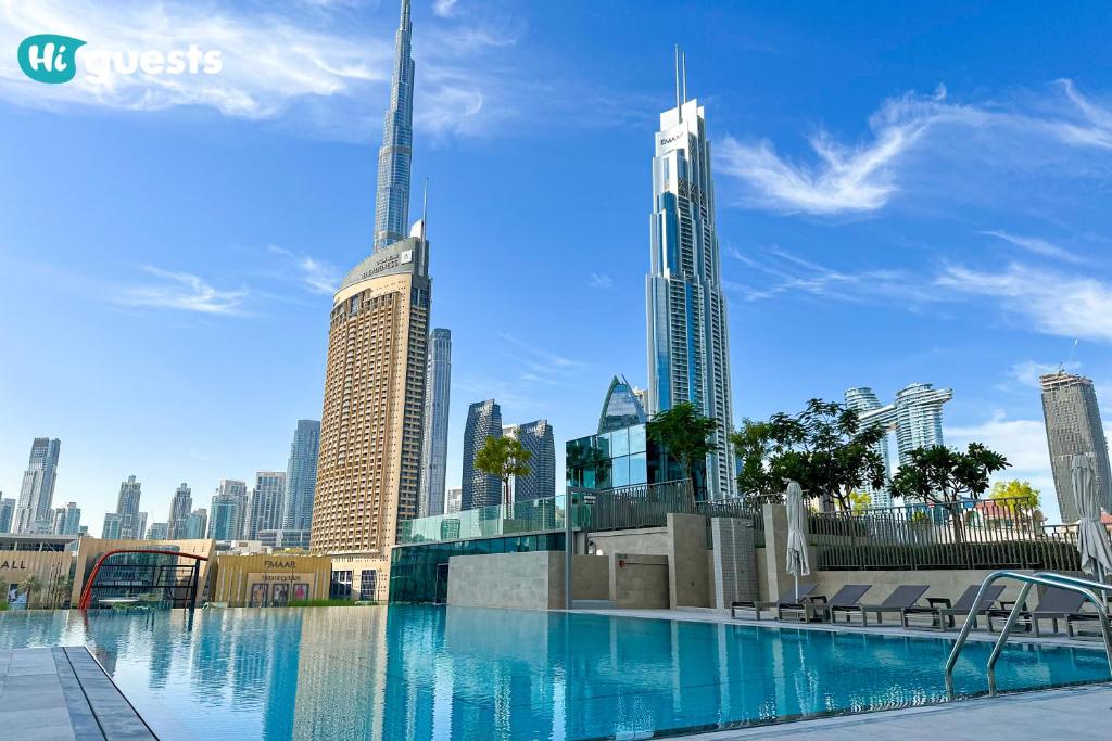 هتل های‌گستس - اسکی-های لاکچری ۲ بی آر آپت در داون‌تاون ویوز دبی - HiGuests - Sky-High Luxury 2BR Apt in Downtown Views Dubai