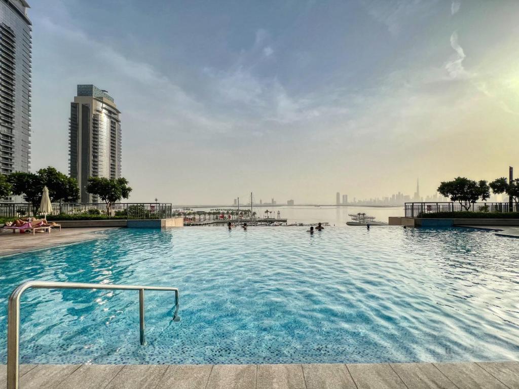 هتل دبی کریک هاربر - بیوتیفول ۳ بی آر + میدز اپت - Dubai Creek Harbour - Beautiful 3BR + Maids Apt