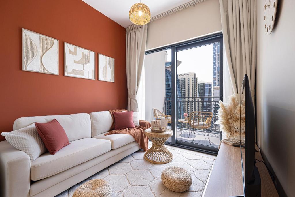 هتل یونیک 1 بد روم آپارتمان این بیزنس بی نزدیک دبی مال اند مترو - Unique 1 Bedroom Apartment in Business Bay near Dubai Mall & Metro