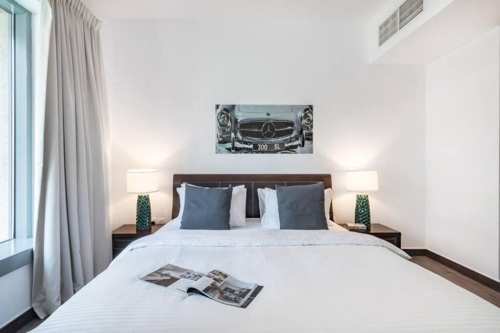 First Class 2BR Majestic Fountain Overlook