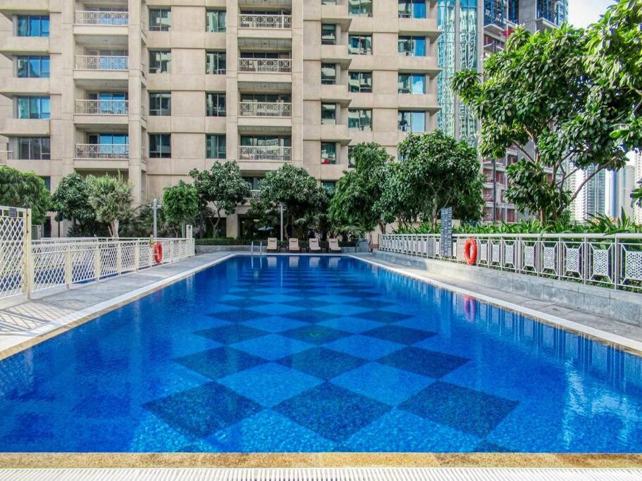 First Class 2BR Majestic Fountain Overlook