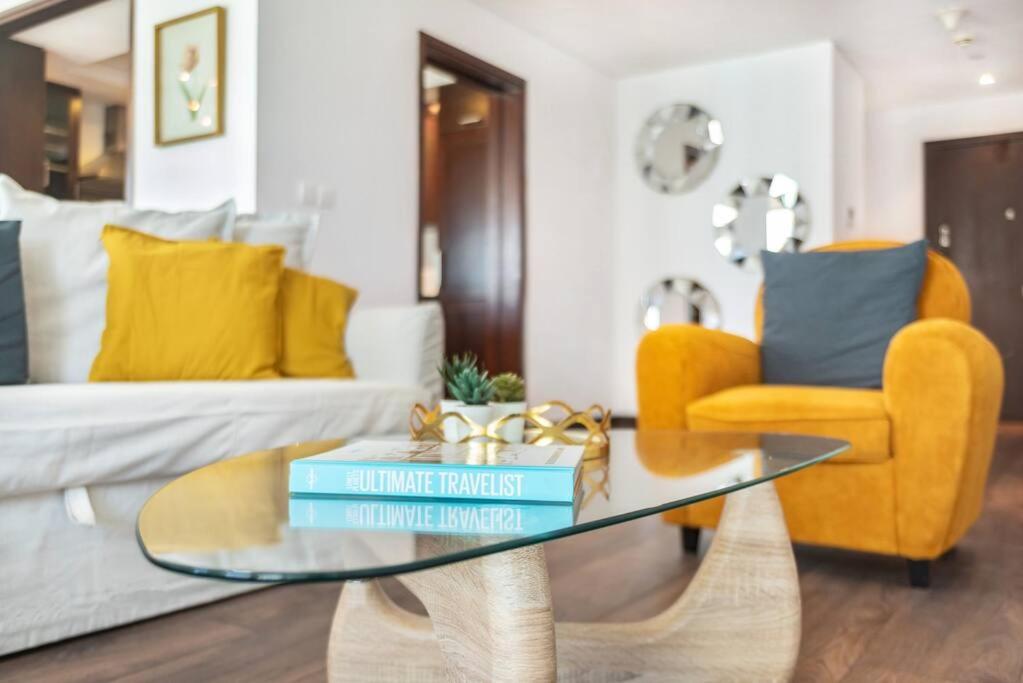 First Class 2BR Majestic Fountain Overlook