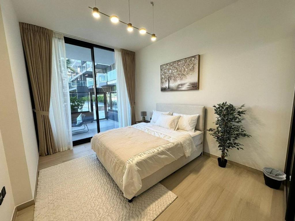 1 Bedroom In Jvc With Private Access To The Pool