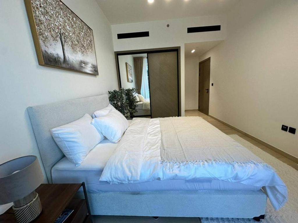 1 Bedroom In Jvc With Private Access To The Pool