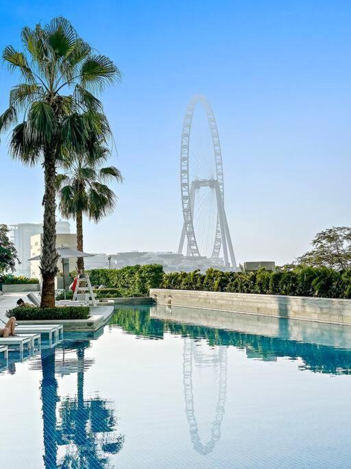 FIRST CLASS 1BR Indulge in Luxury Beach Resort