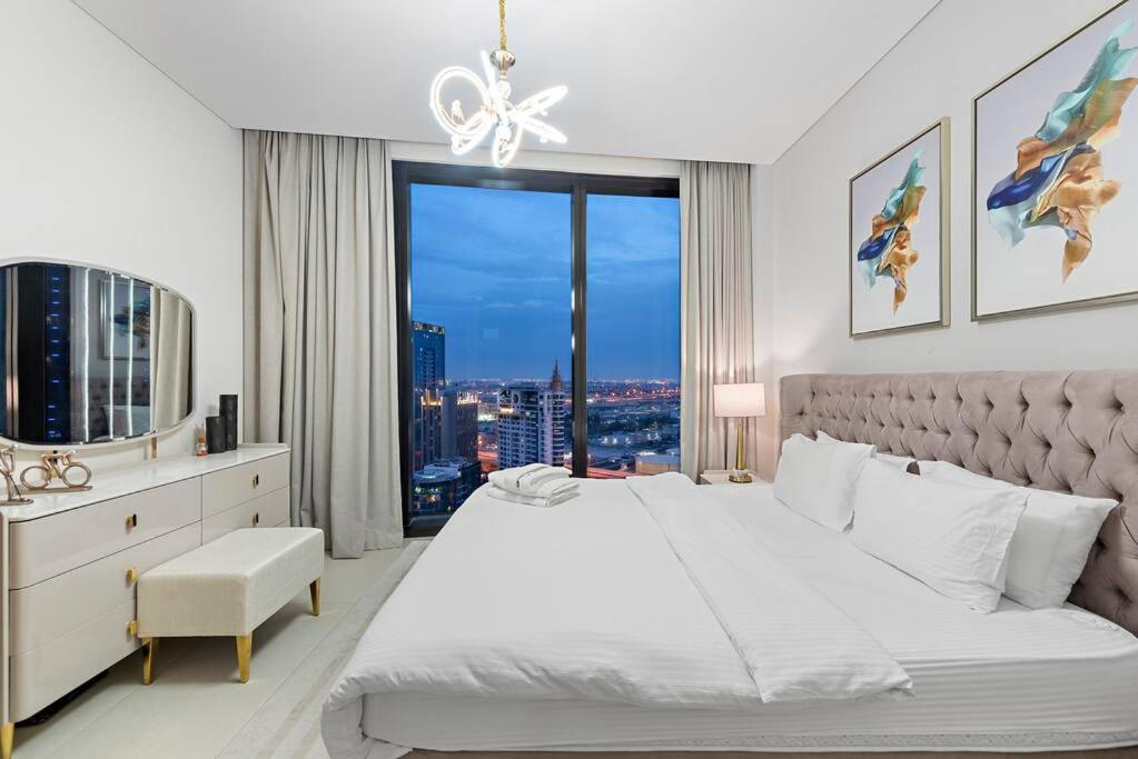 FIRST CLASS 1BR Indulge in Luxury Beach Resort