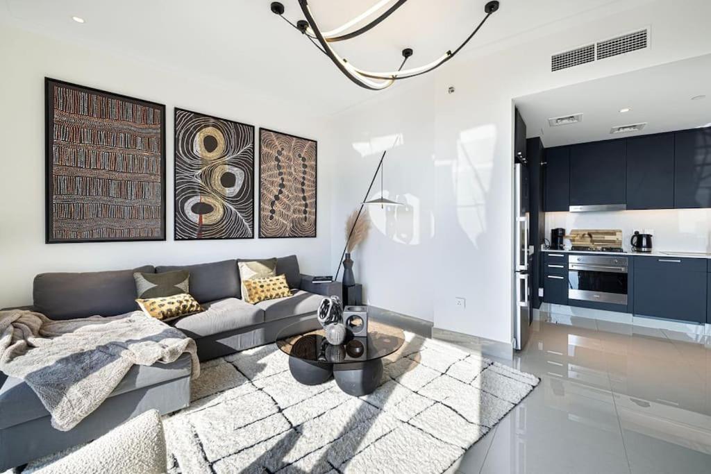 52nd Floor Unique 1 Bedroom