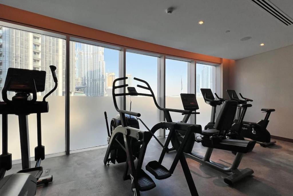 52nd Floor Unique 1 Bedroom