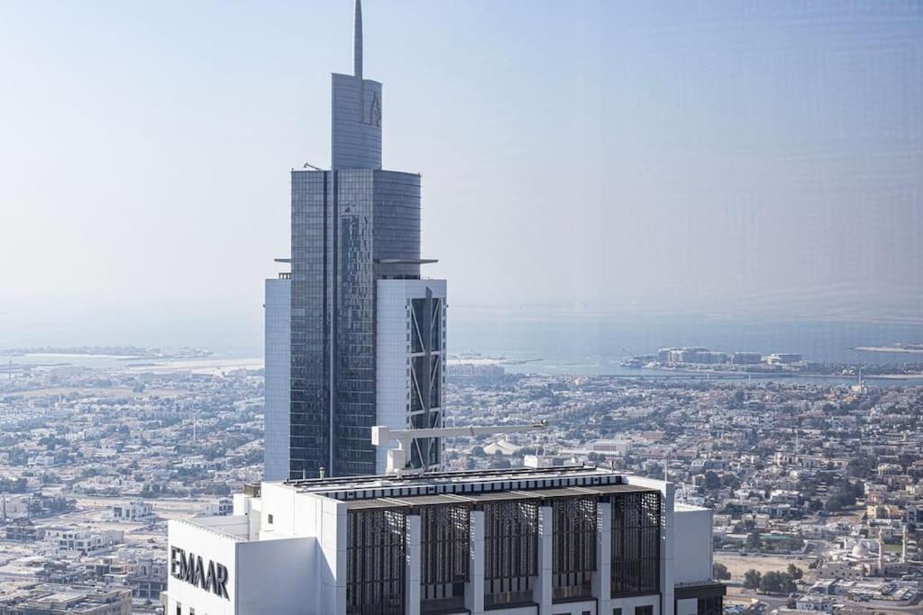 52nd Floor Unique 1 Bedroom