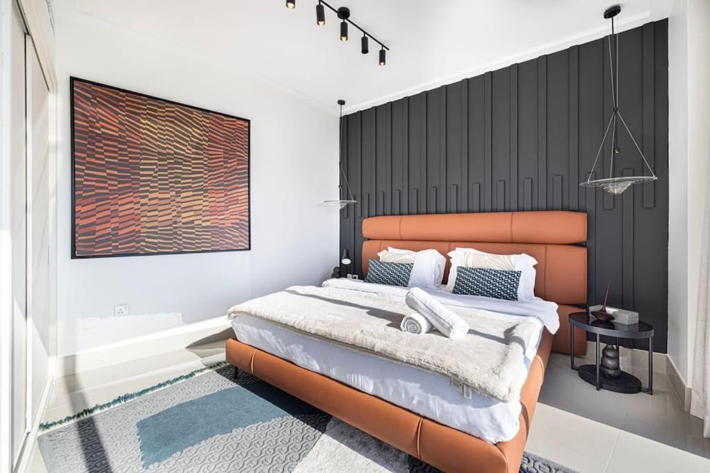 52nd Floor Unique 1 Bedroom