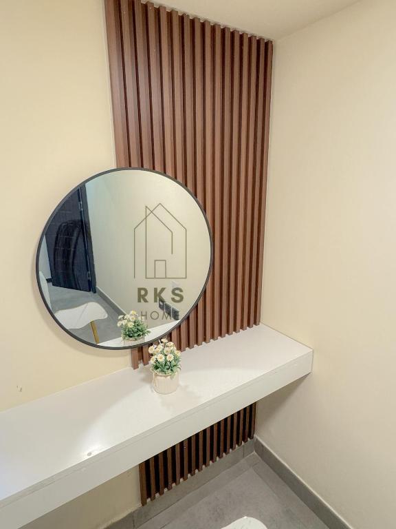 هتل شر د لافت روم این بیزنس بی داون تاون - Shared Loft Room In Business Bay Downtown