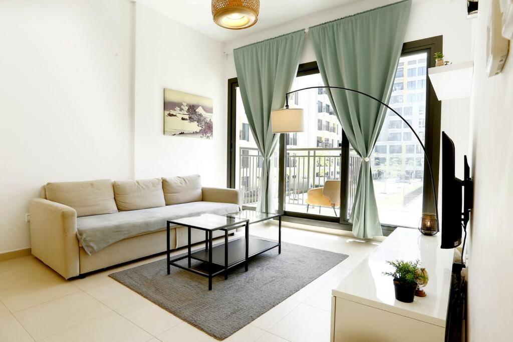 هتل براون استون هالیدی هومز تاون اسکوئر - Brown Stone Holiday Homes Town Square
