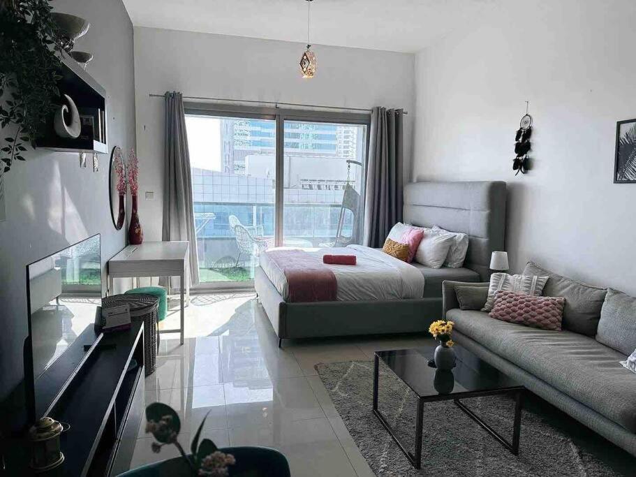 هتل کوزی استودیو آپارتمان - Cozy Studio Apartment