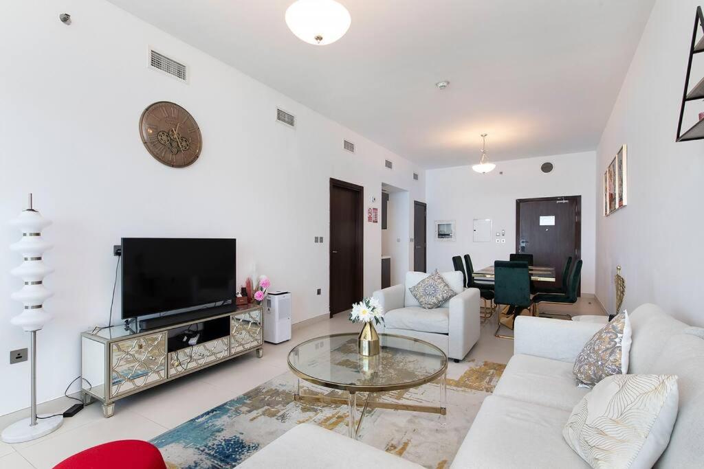 Sea View, Private Beach and Pool, Palm Jumeirah