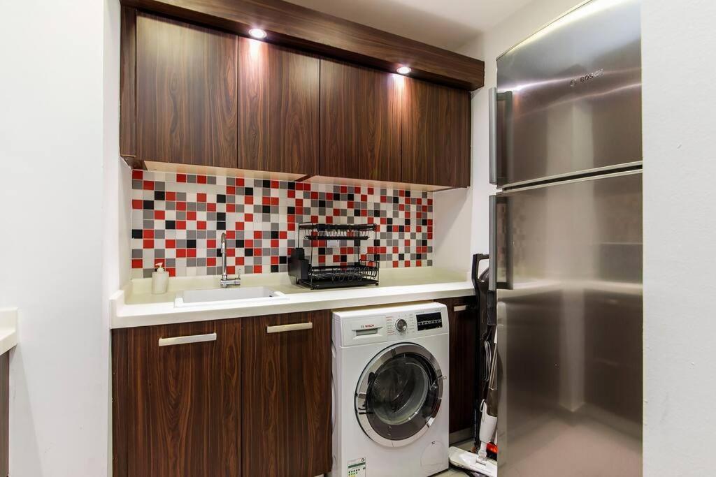 Sea View, Private Beach and Pool, Palm Jumeirah