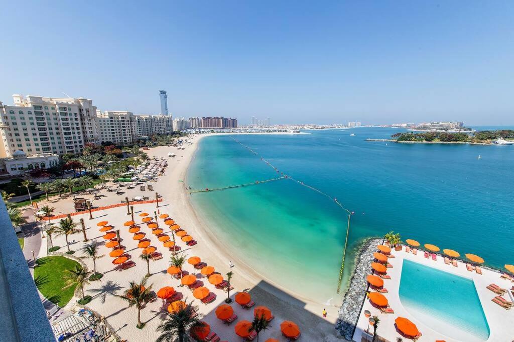 Sea View, Private Beach and Pool, Palm Jumeirah