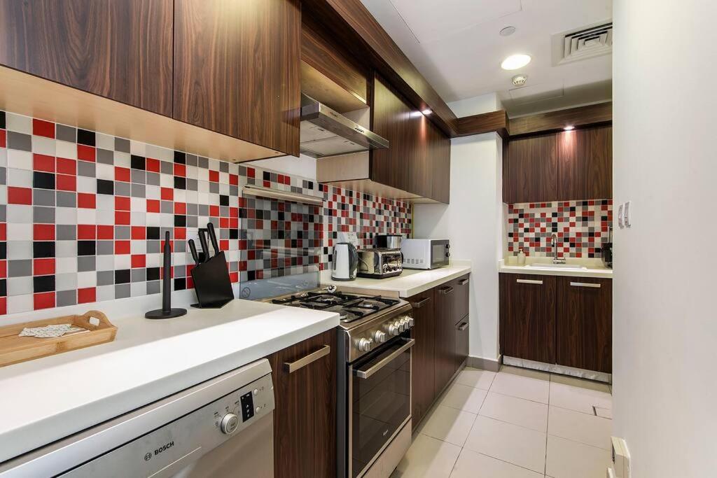 Sea View, Private Beach and Pool, Palm Jumeirah