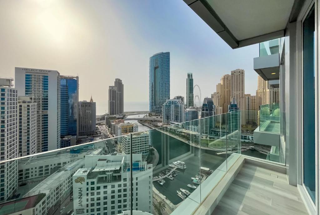 هتل لیو بی ان بی - الگان 2 بی آر سوئیت و/ مارینا و سی ویو - Livbnb - Elegant 2 BR Suite w/ Marina & Sea View
