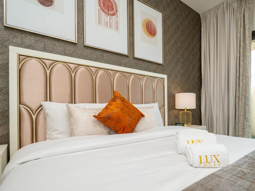 LUXFolio Retreats - Expansive Terrace