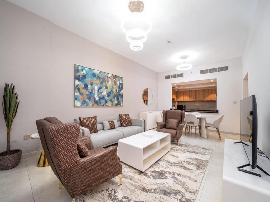 LUXFolio Retreats - Expansive Terrace