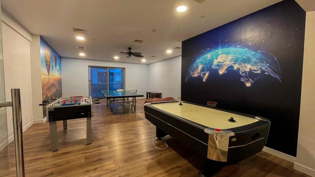 Exquisite 2-bedroom Apartment With Sea View