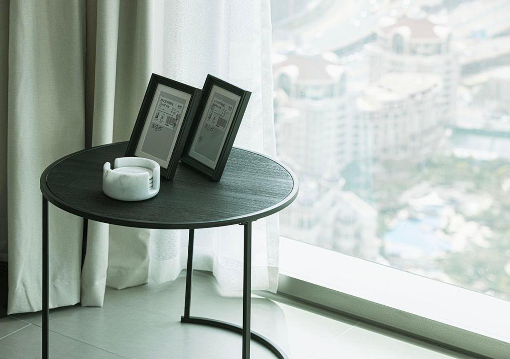 Luxury 2 BR Apartment, 5 Mins to Dubai Mall with Amazing view in DownTown Views 2